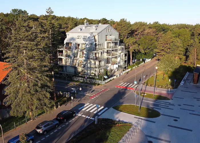 - Bursztyn Apartman *